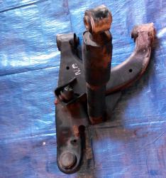 Rychag zadniy nighniy pravyy Nissan Pathfinder 05-12 (Nissan Pasfainder), 551A0-EB300