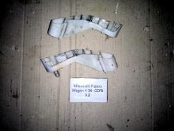 Kronshteyn bampera perednego pravyy Mitsubishi Pajero Wagon 4 06-12 (Mitsubishi Padghero vagon 4), 6400A594