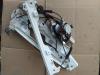 Steklopodyemnik peredney levoy dveri Nissan Murano Z50 03-08 (Nissan Murano), 80721-CA000
